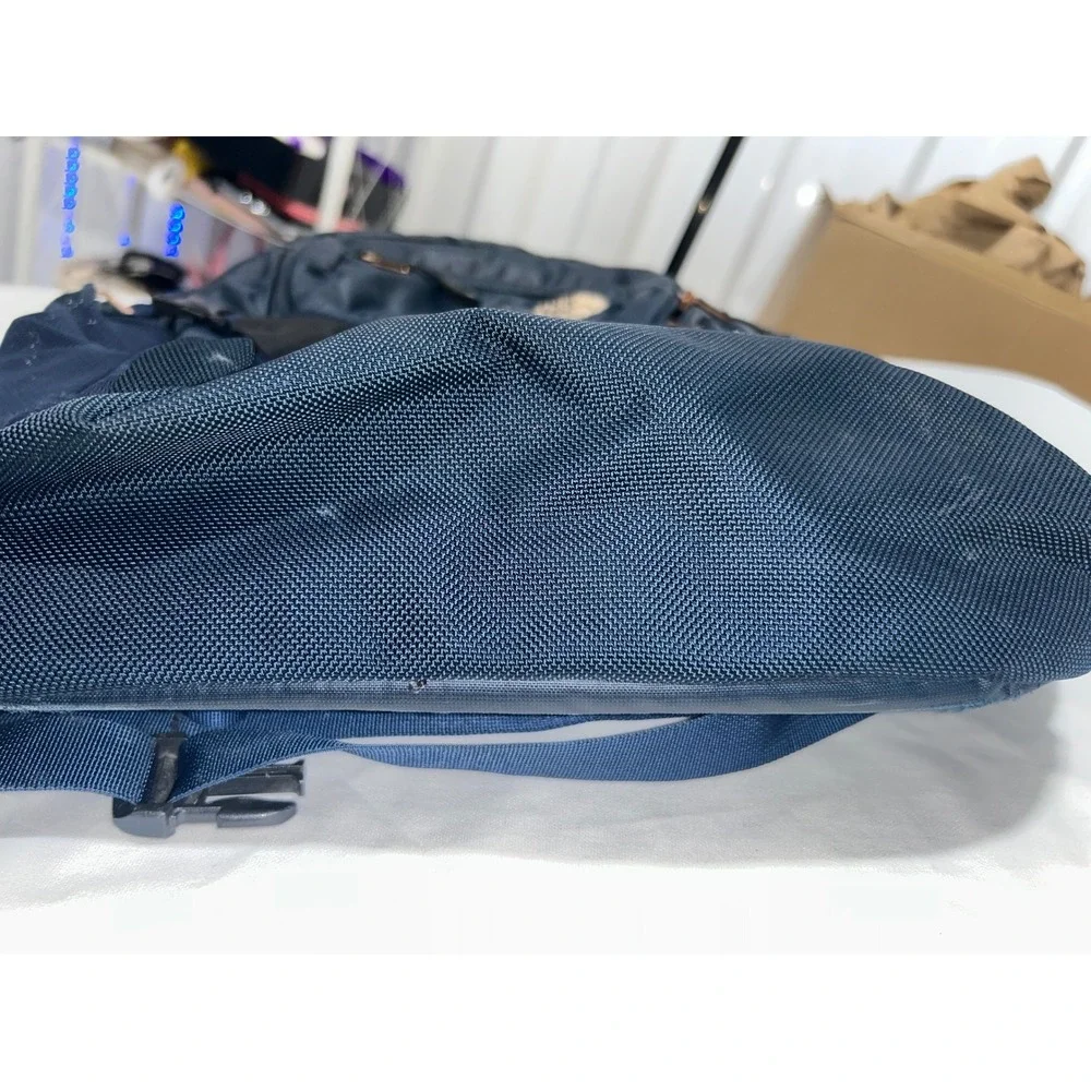 The North‎ Face Recon Backpack Navy Blue Rose Gold FlexVent Laptop Bag NF0A3KV1